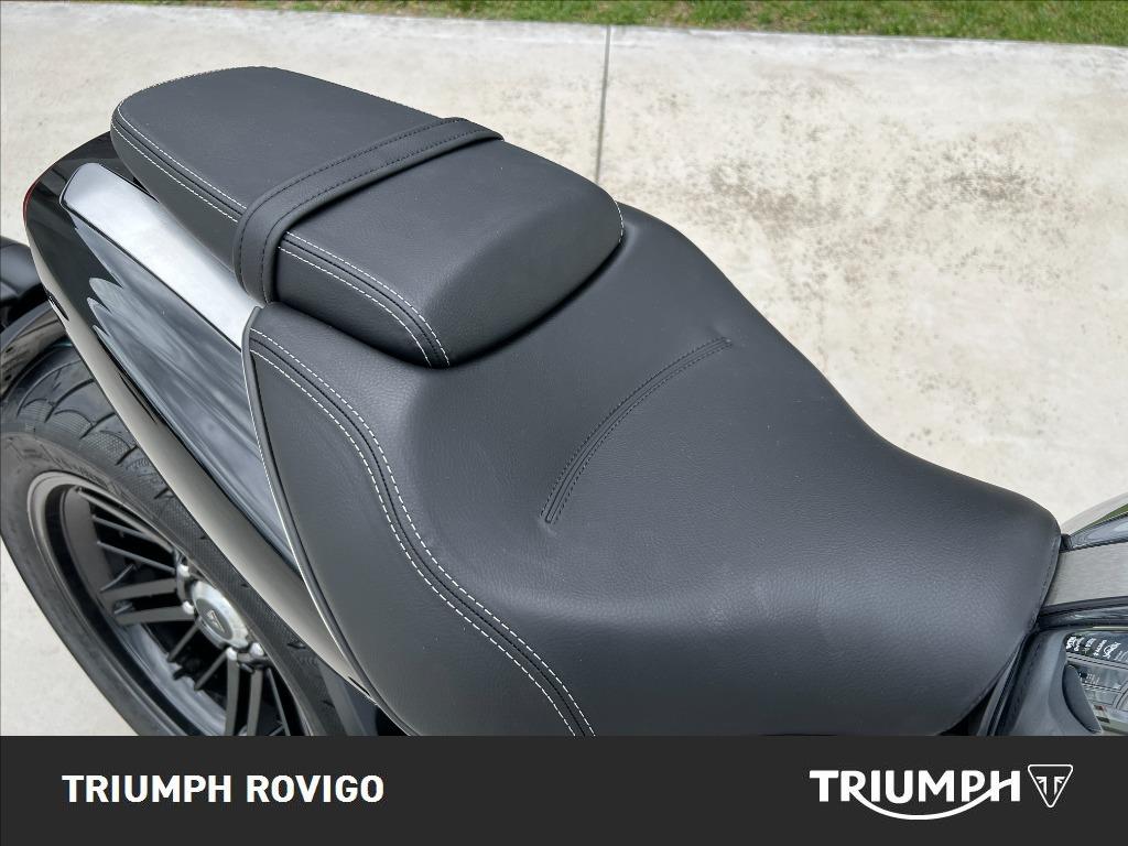 TRIUMPH Rocket III 2500 R Chrome Edition