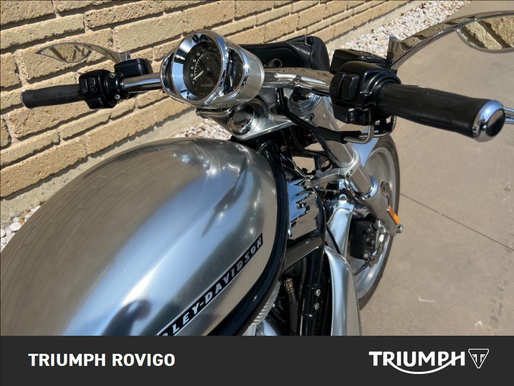 HARLEY DAVIDSON V-Rod 1131 VRSCB 1130