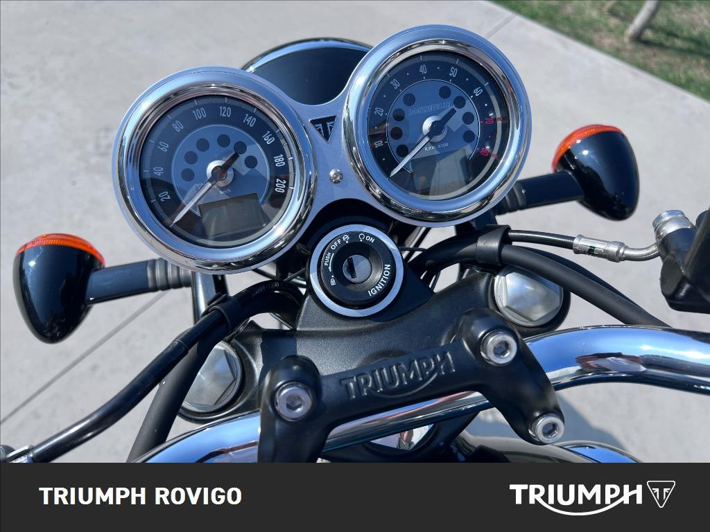 TRIUMPH Bonneville 900 T100 Gold Line