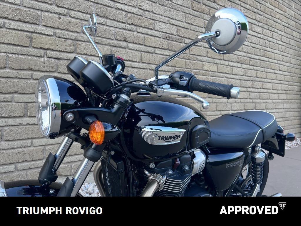 TRIUMPH Bonneville 900 T100 