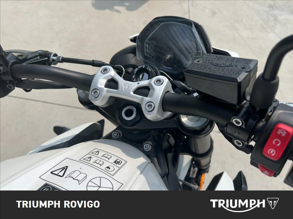 TRIUMPH Street Triple 765 R