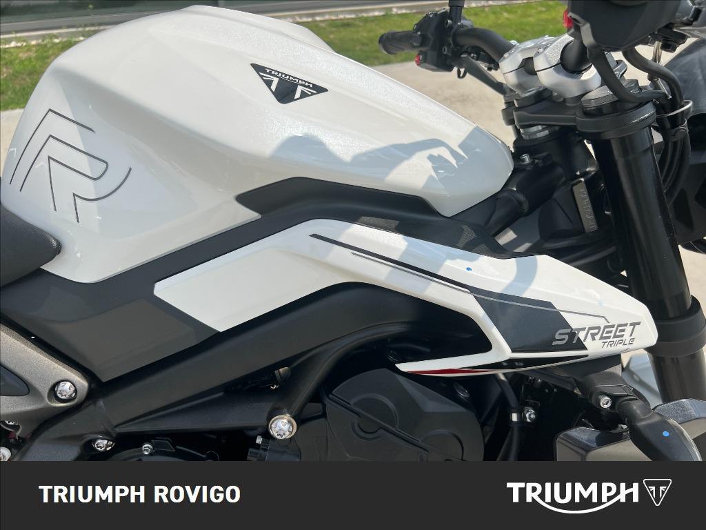 TRIUMPH Street Triple 765 R