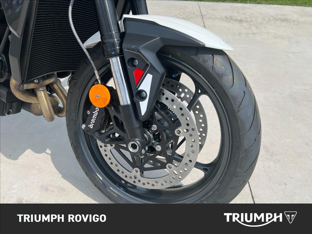 TRIUMPH Street Triple 765 R