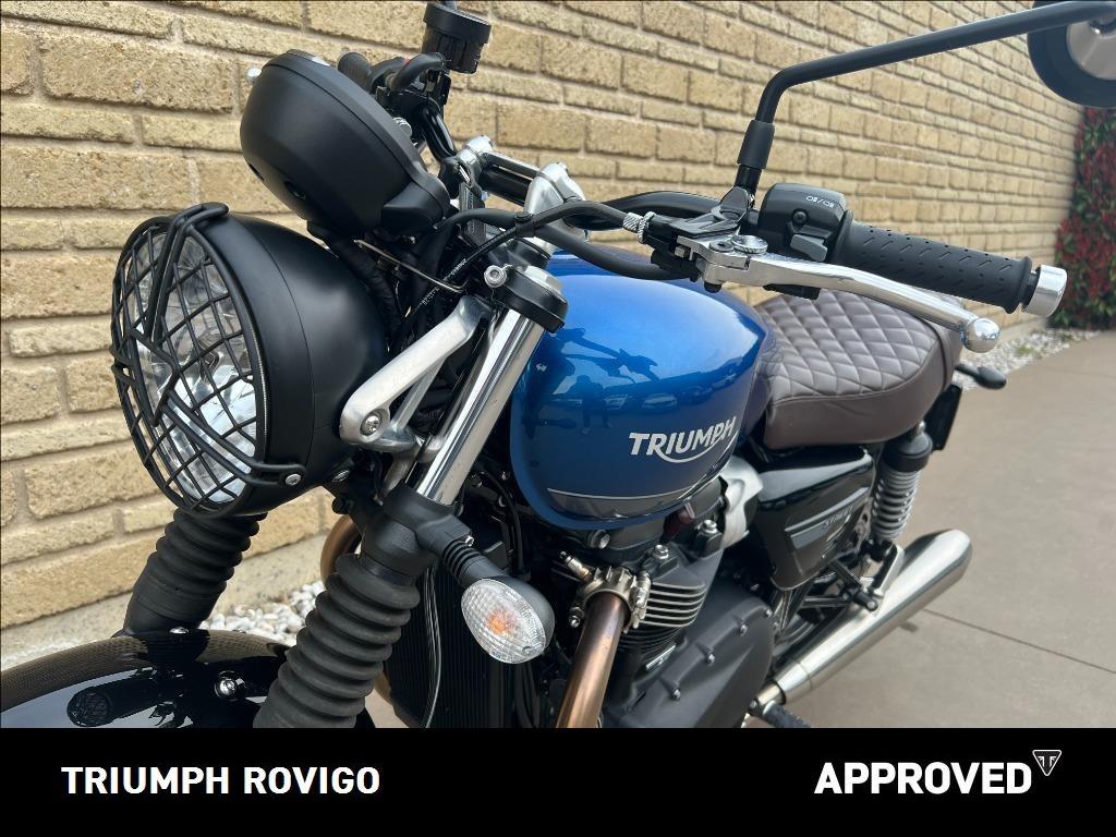 TRIUMPH Street Twin 900 