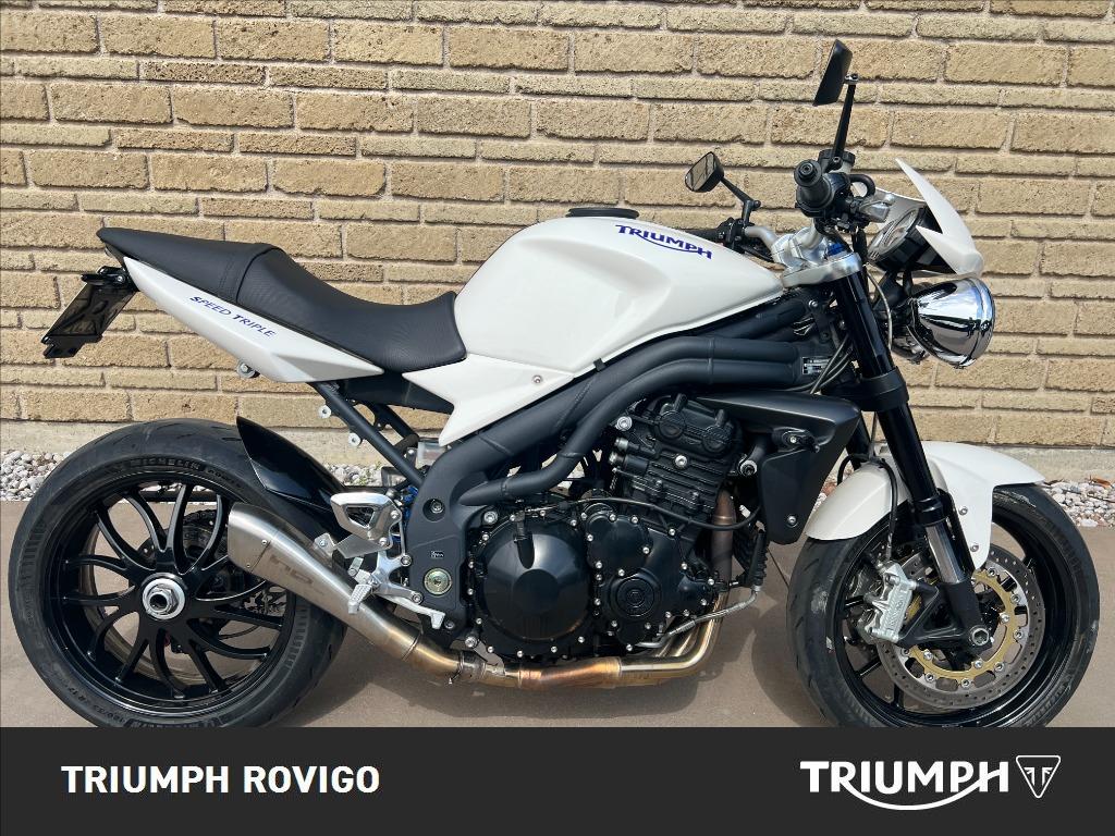 TRIUMPH Speed Triple 1050 