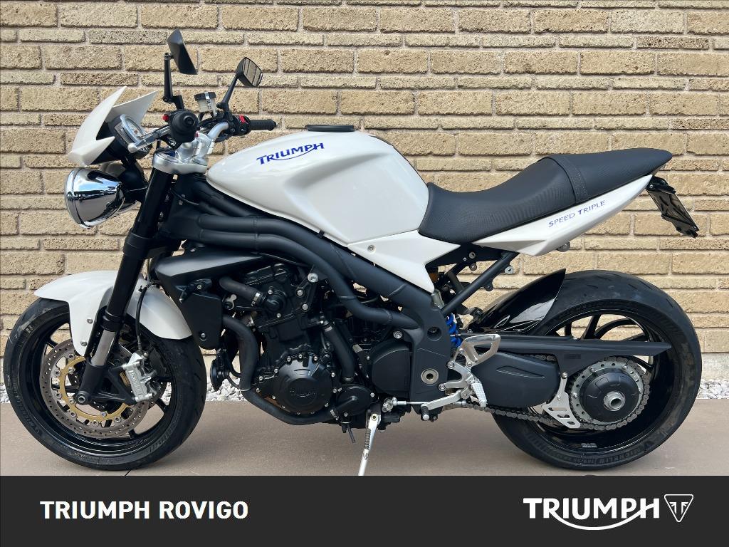 TRIUMPH Speed Triple 1050 