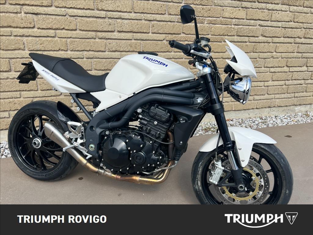 TRIUMPH Speed Triple 1050 