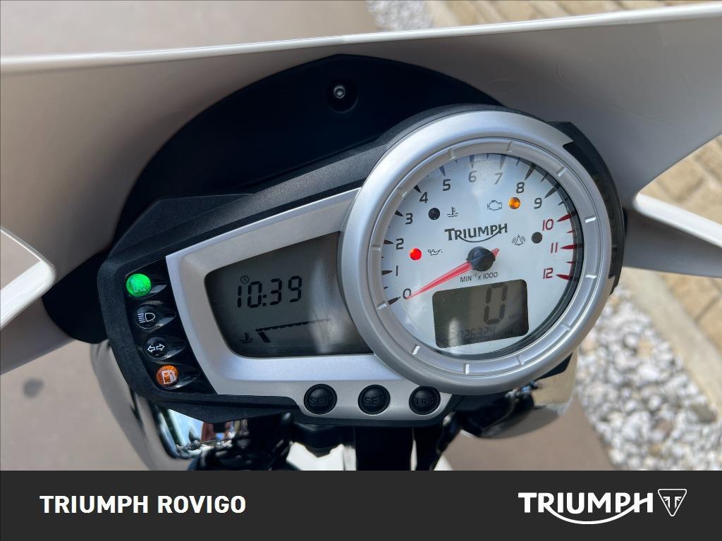TRIUMPH Speed Triple 1050 
