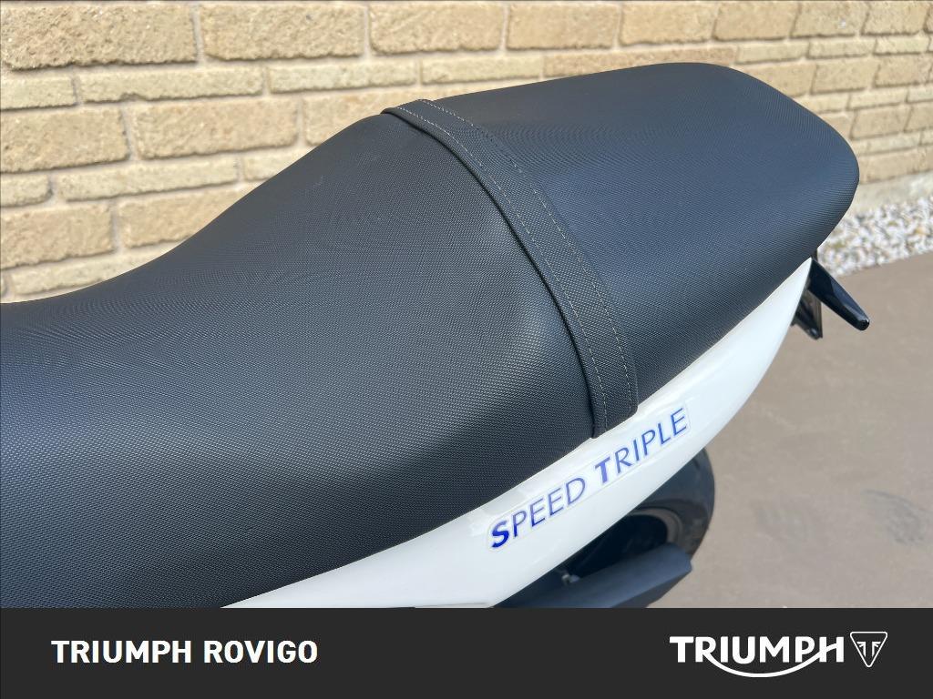 TRIUMPH Speed Triple 1050 
