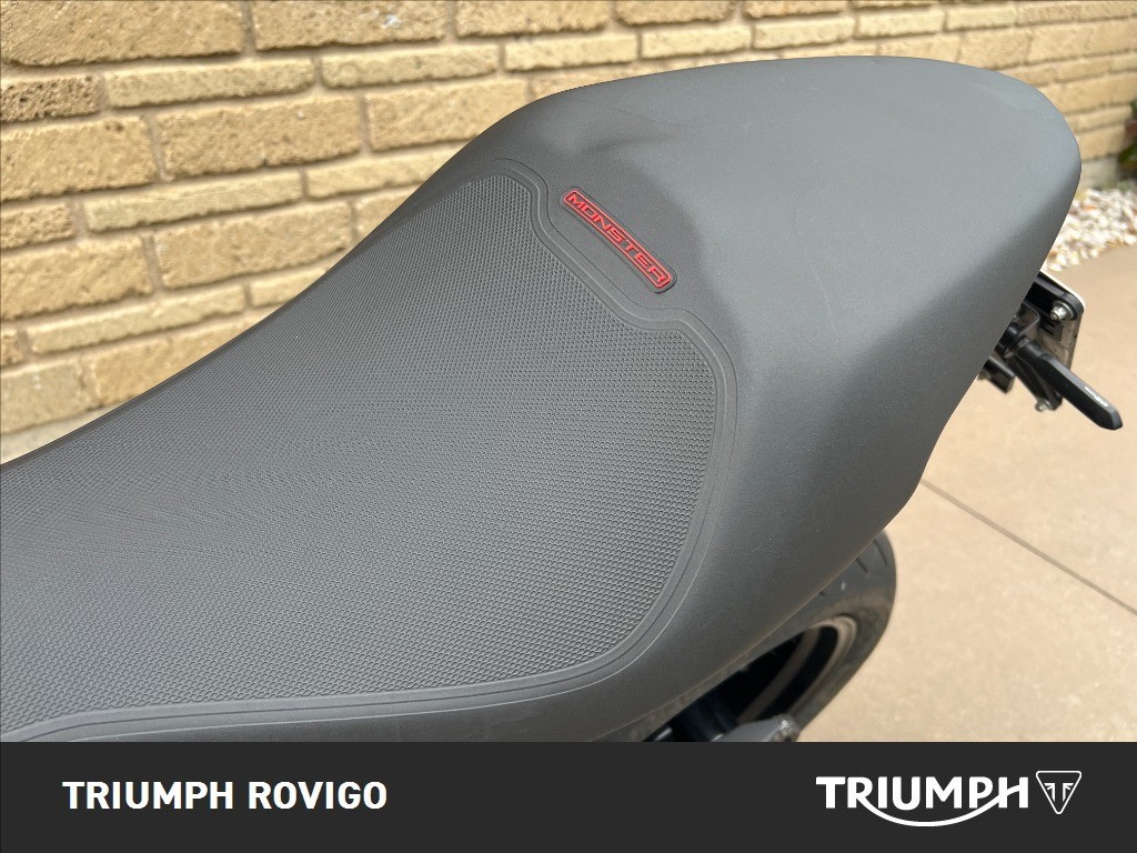 DUCATI Monster 797 Red