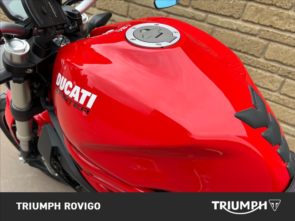 DUCATI Monster 797 Red