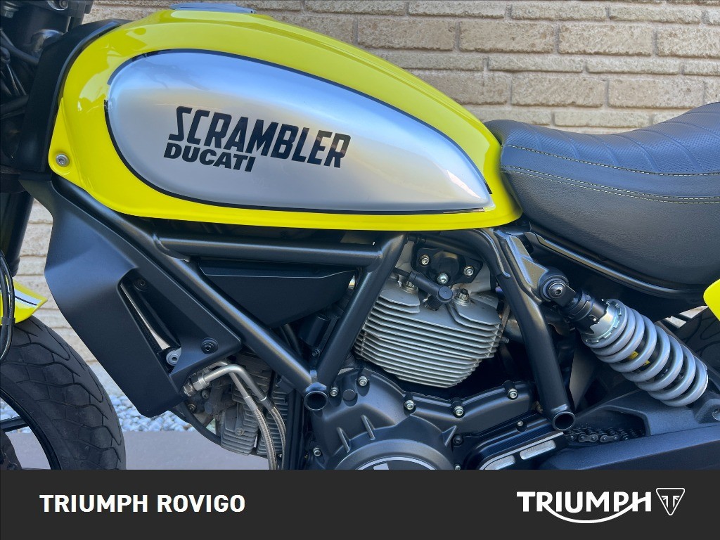 DUCATI Scrambler 800 Flat Track Pro
