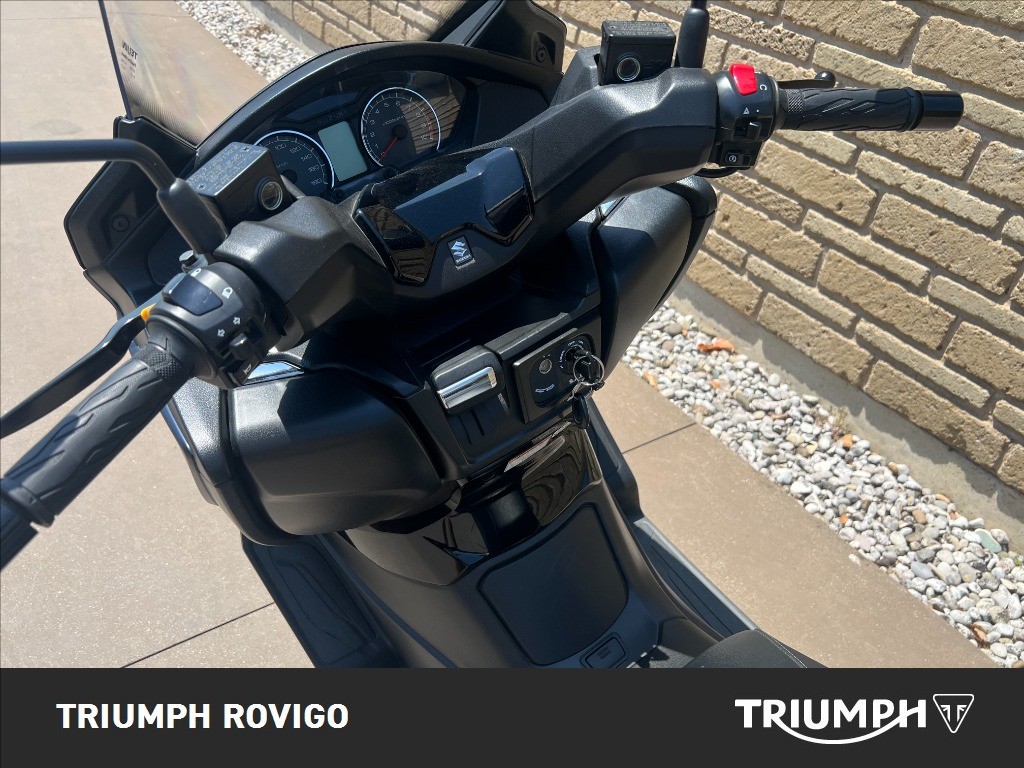 SUZUKI Burgman 400 AN