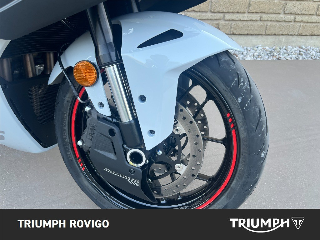 CFMOTO 675 SR R Abs