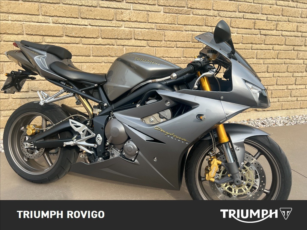 TRIUMPH Daytona 675 Triple