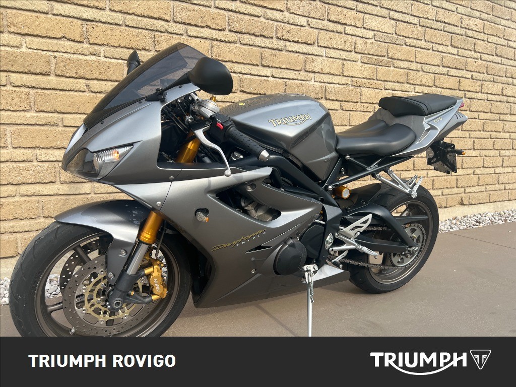 TRIUMPH Daytona 675 Triple