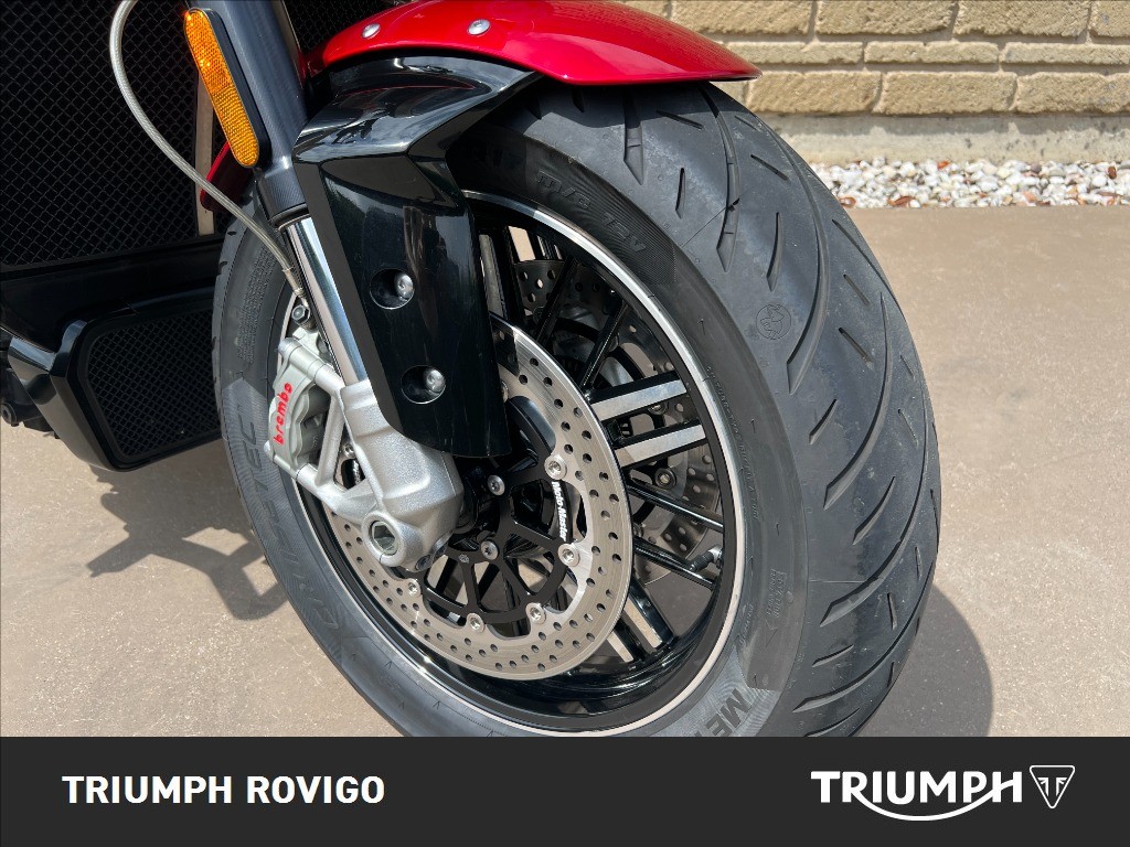 TRIUMPH Rocket III 2500 GT 221 Special Edition