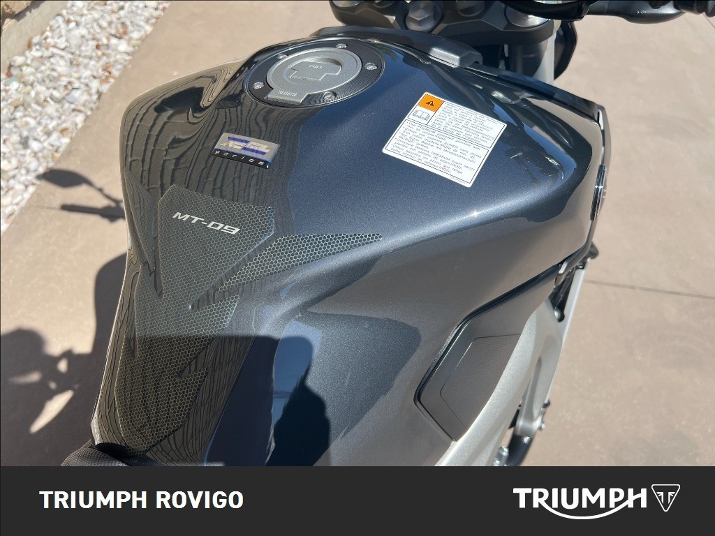 YAMAHA MT-09 850 Abs
